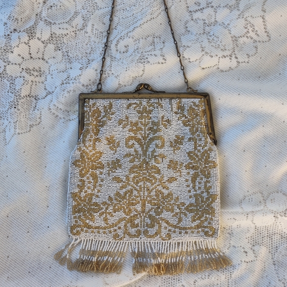 Antique 1920s white and gold art nouveau micro beaded flapper purse - Picture 2 of 13
